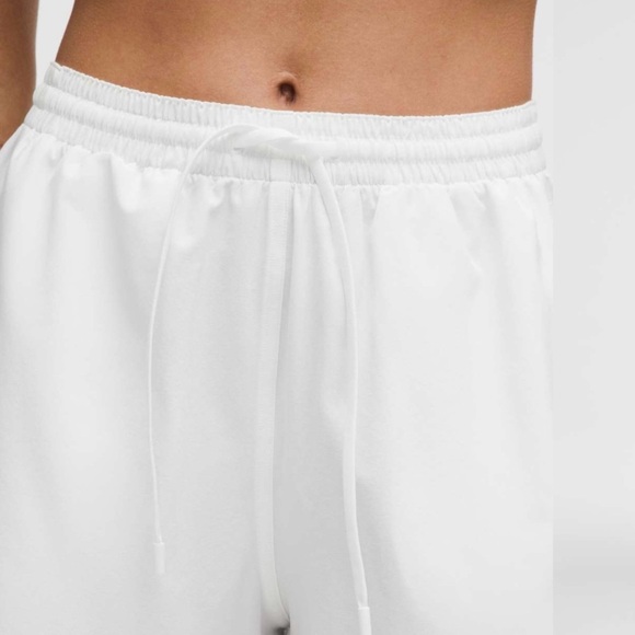 NWT Lululemon Pace Rival High-Rise Shorts 3” -White | Size 0 Summer 2025 Release - Picture 5 of 10